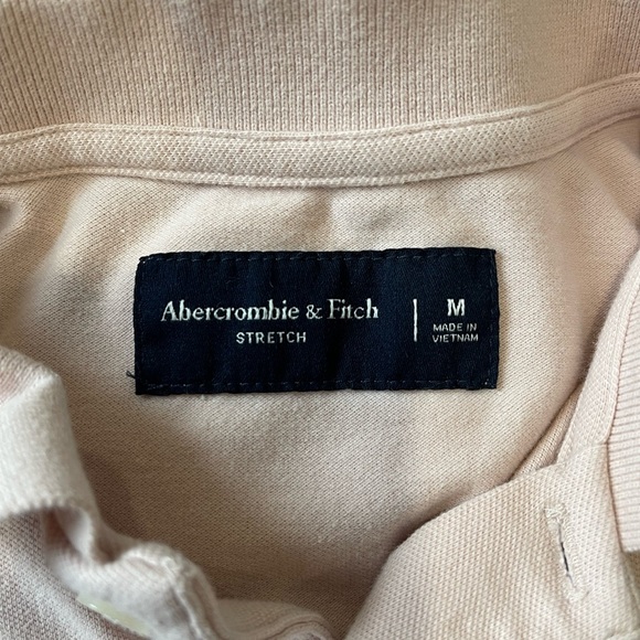Men’s Abercrombie & Fitch Light Pink Polo - Picture 3 of 3
